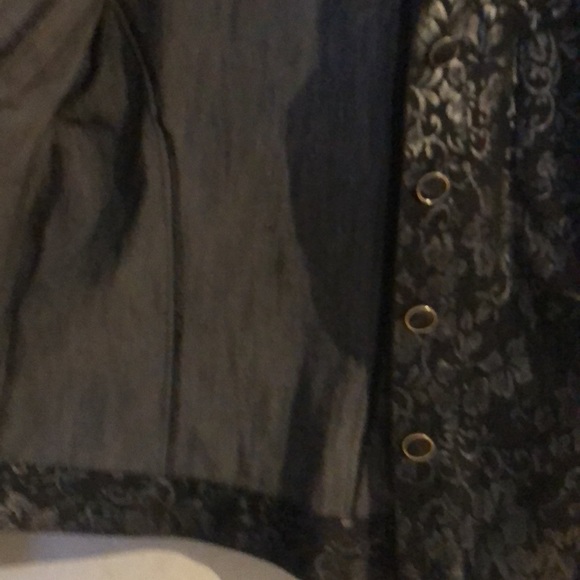 Very Sharp Short Denim Jacket - Picture 6 of 6